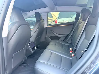 صورة 8 لـ 2024 Tesla MODEL 3