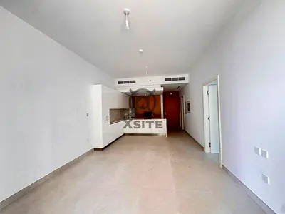 Spacious 1 BR | Well Maintained | Community View