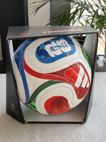 Adidas Official FIFA World Cup 26 Trionda Pro Football