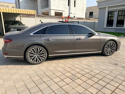 صورة 9 لـ 2020 AUDI A8