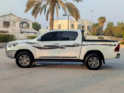 2021 Toyota HILUX — фото 8