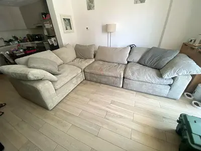 Modular pan Emirates pianca feather filled sofa