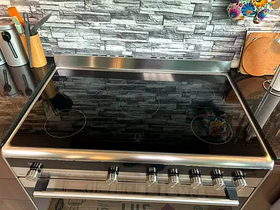 Siemens Electric cooker like new condition new model very good working 90/60cm free delivery instala