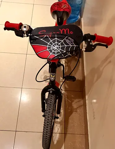 Kids Spider-themed 16-inch Bicycle with Helmet
