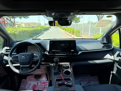 صورة 16 لـ 2025 Toyota SIENNA