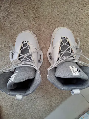 Wakeboard bindings liquidforce