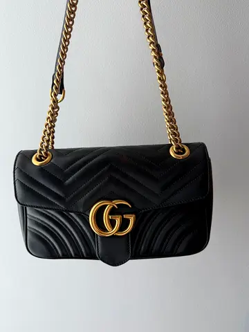 Gucci GG Marmont Matelassé Shoulder Bag