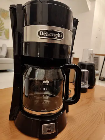 DeLonghi Drip Coffee Maker - Good Working Condition
