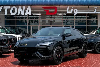 2022 Lamborghini URUS — фото 3
