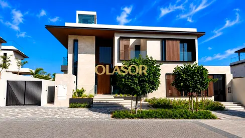 OLASOR Private Luxury Chauffeur | LUXURY MANSION IN ELYSIAN MANSIONS | Beach Access | Private Garden