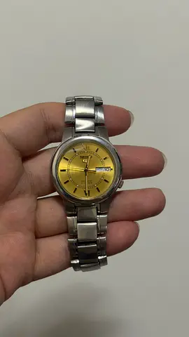 VINTAGE SEIKO 5 AUTOMATIC WATCH