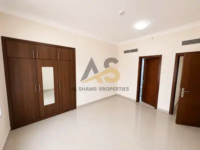 Opposite zahiya Lavish 1Bhk with balcony Parking 38k-40k