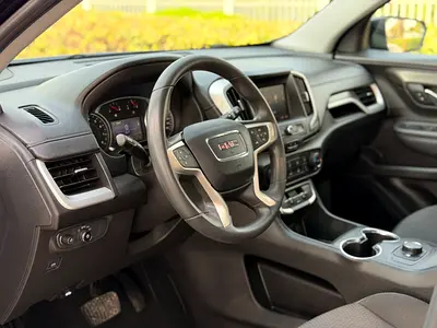 2022 GMC TERRAIN 照片 9