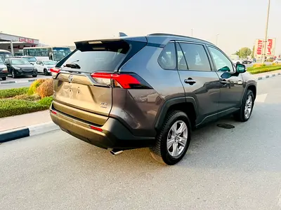 2022 Toyota RAV 4 — фото 3