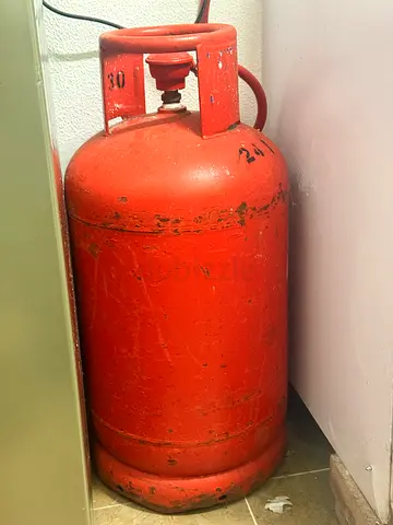 Red LPG Gas Cylinder - Used