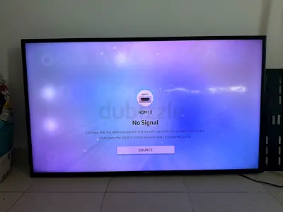 Samsung LED TV — working perfectly minor defect — older model. AED 250, negotiable