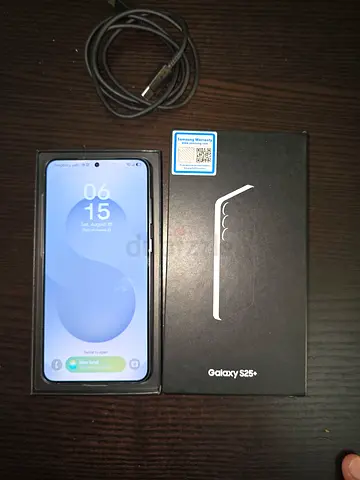 Samsung Galaxy S25+plus with Box 12Gb Ram 512Gb Storage TDRA Dual physical sim + Esim waterpack