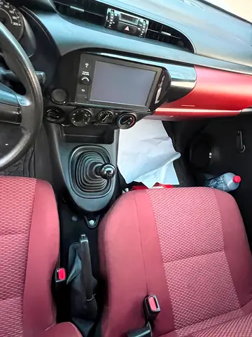 2021 Toyota HILUX — миниатюра 6