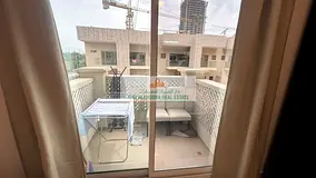 Modern 2BR Apartment | Hanover Square | Open-Plan Layout