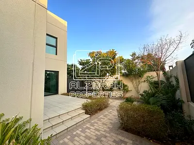 Mid Unit | Cash or Mortgage | 0 Service Charges