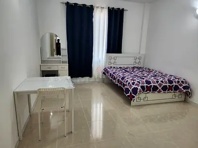 Furnished Room for Indian Couples-2 Minutes to Metro