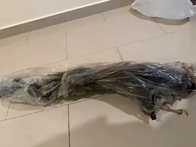 ORIGINAL TOYOTA PRADO 2002 STEERING RACK - ONLY NEED OIL LEAK REPAIR
