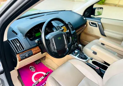 2010 LAND Rover LR2 照片 12