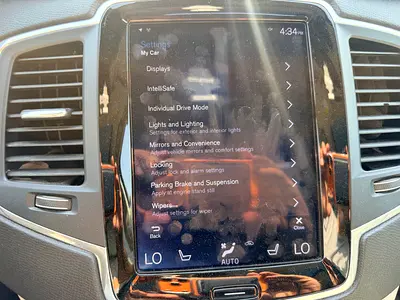 2019 Volvo XC90 thumbnail 18