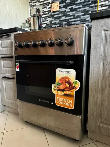 Moving Out Sale! Westpoint Gas Cooker