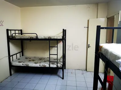 550 Meena Bazar, Fully Furnished Bed Space for Indian Non Drinking Working Bachelors