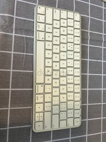 Slim Bluetooth Wireless Keyboard - Compact Apple-style Layout
