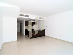 2BR Duplex | Single Row | Pristine Condition