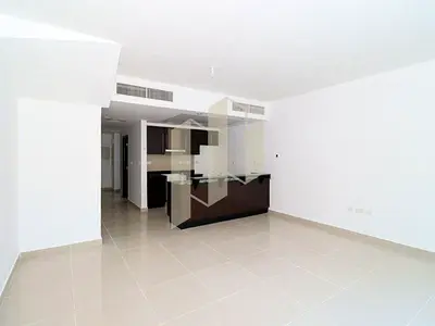 2BR Duplex | Single Row | Pristine Condition