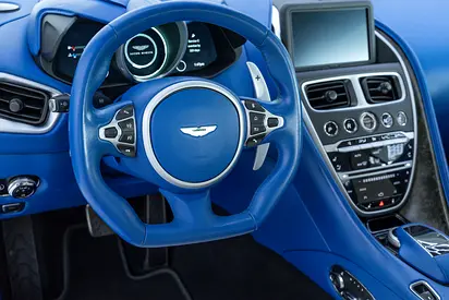 2019 Aston Martin DBS 照片 10