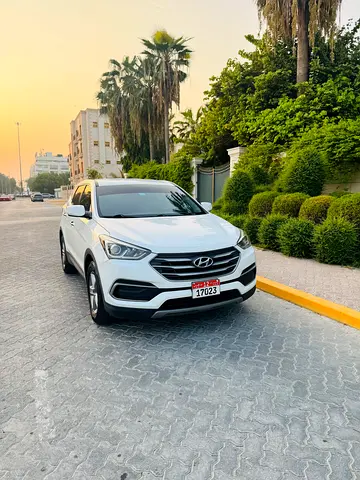 Hyundai Santa Fe Sport 2018 | Well Maintained | Ready to Drive