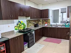 Room Available for Rent Near Al Khail Mall for Couple/Executive Laddies. Rent AED 3000