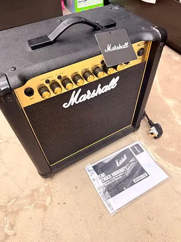 Marshal Guitar Amplifier MG15FX
