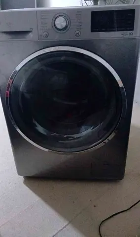 LG Front Load Washing Machine - 8kg, Silver (Good Working Condition)