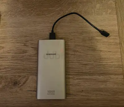 Samsung 10000mAh Fast Charge Power Bank (Works, Perfect Condition)