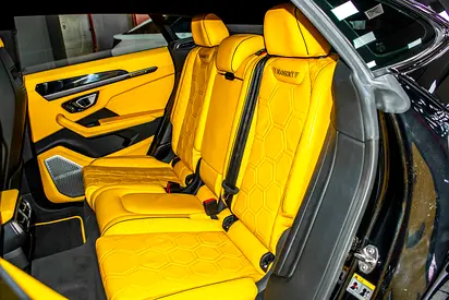 2019 Lamborghini URUS photo 10