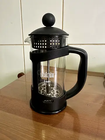 La Cafetière 3-Cup French Press – Excellent Condition