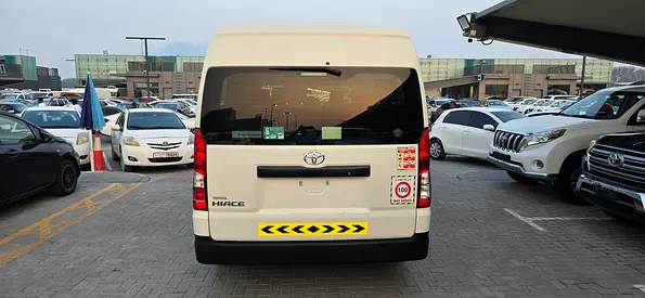 2023 Toyota HIACE — фото 6