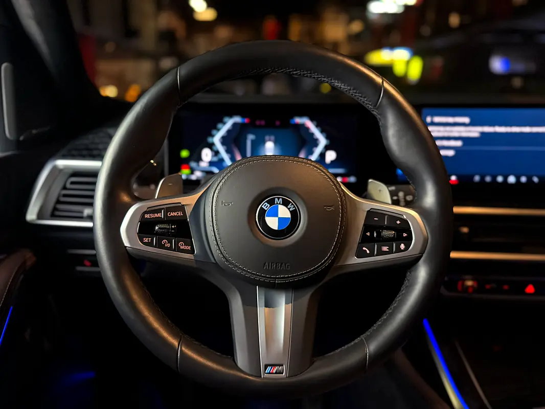 BMW X7 2025