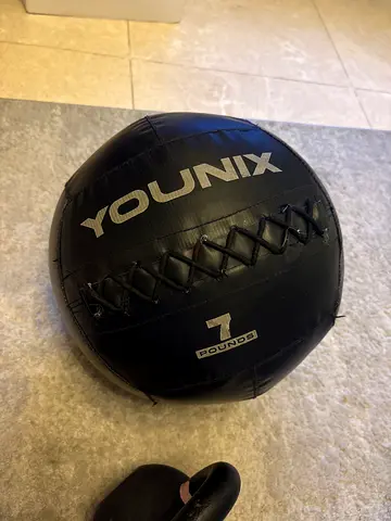 Used 7kg Medicine Ball + Pair of Push-Up Handles — Good Condition