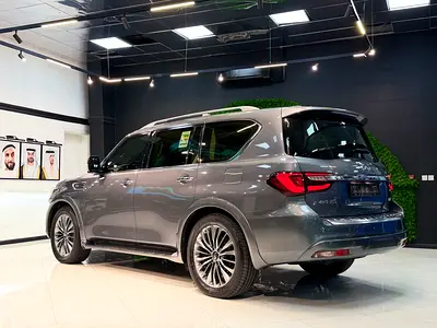 2021 Infiniti QX80 照片 8