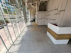 SHOP I FITTED I PARKING - 1