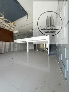 Showroom on a main street, 7000 feet, ready for immediate occupancy.