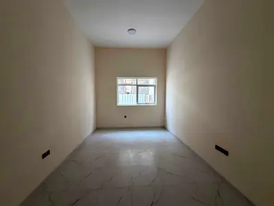 اول ساكن / بناء جديد / موقع روعه / مناسب للعوائل / مساحه كبيره مع مطبخ منفصل