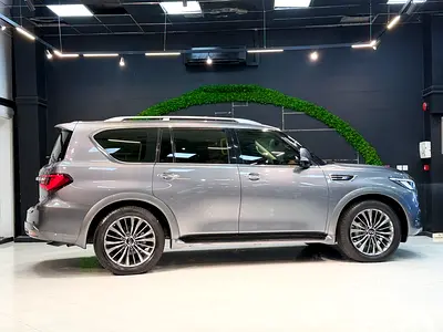 2021 Infiniti QX80 照片 11