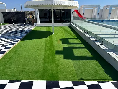 Artificial Grass Turf Roll — Good Condition, Ready to Install